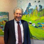 Büyükelçi Fazli Corman’dan ressam Cevdet Kocaman’ın Stavanger’deki sergisini ziyaret